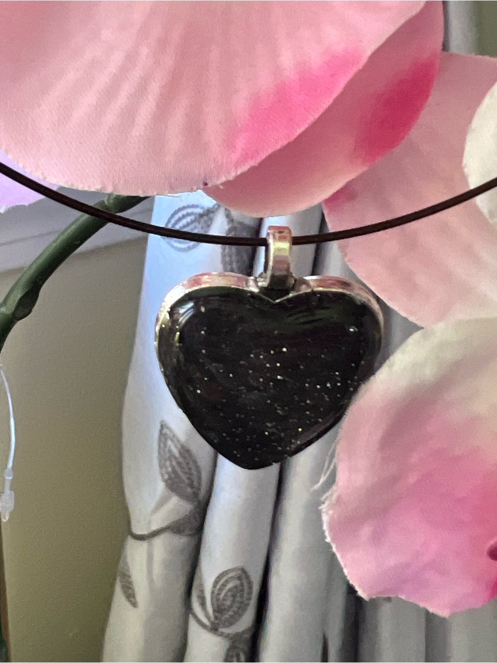 Heart-Shaped Black Resin Pendant Necklace